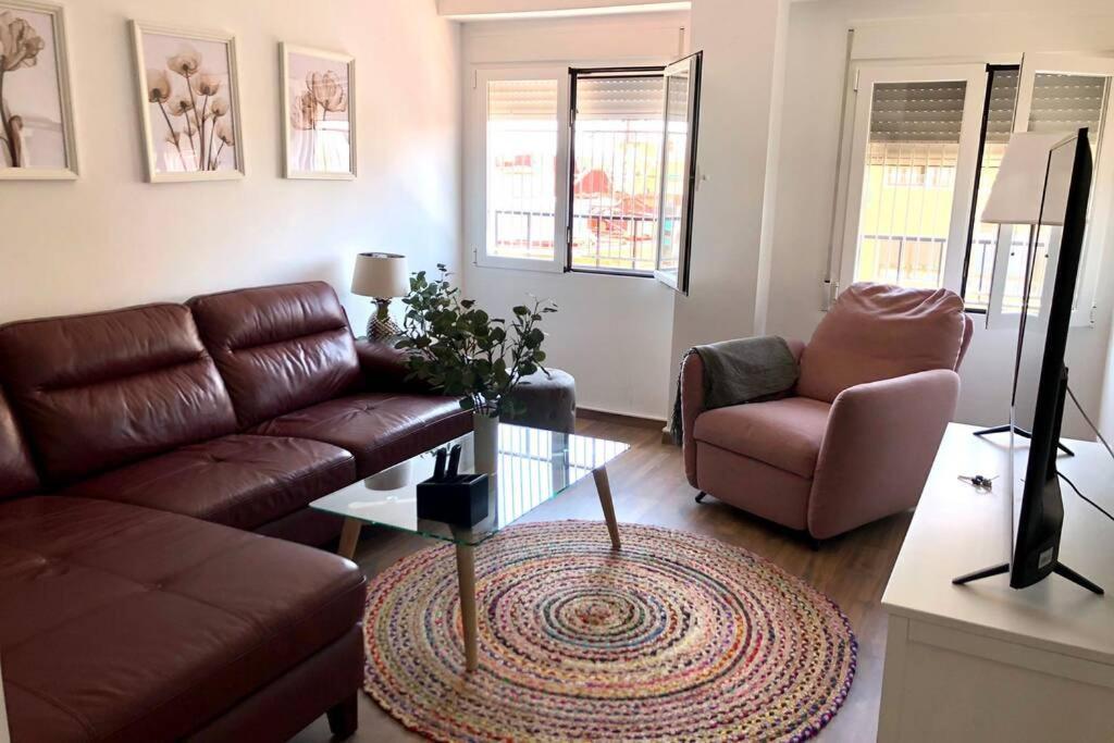 Beautiful And Renovated In The Center Apartment Valencia